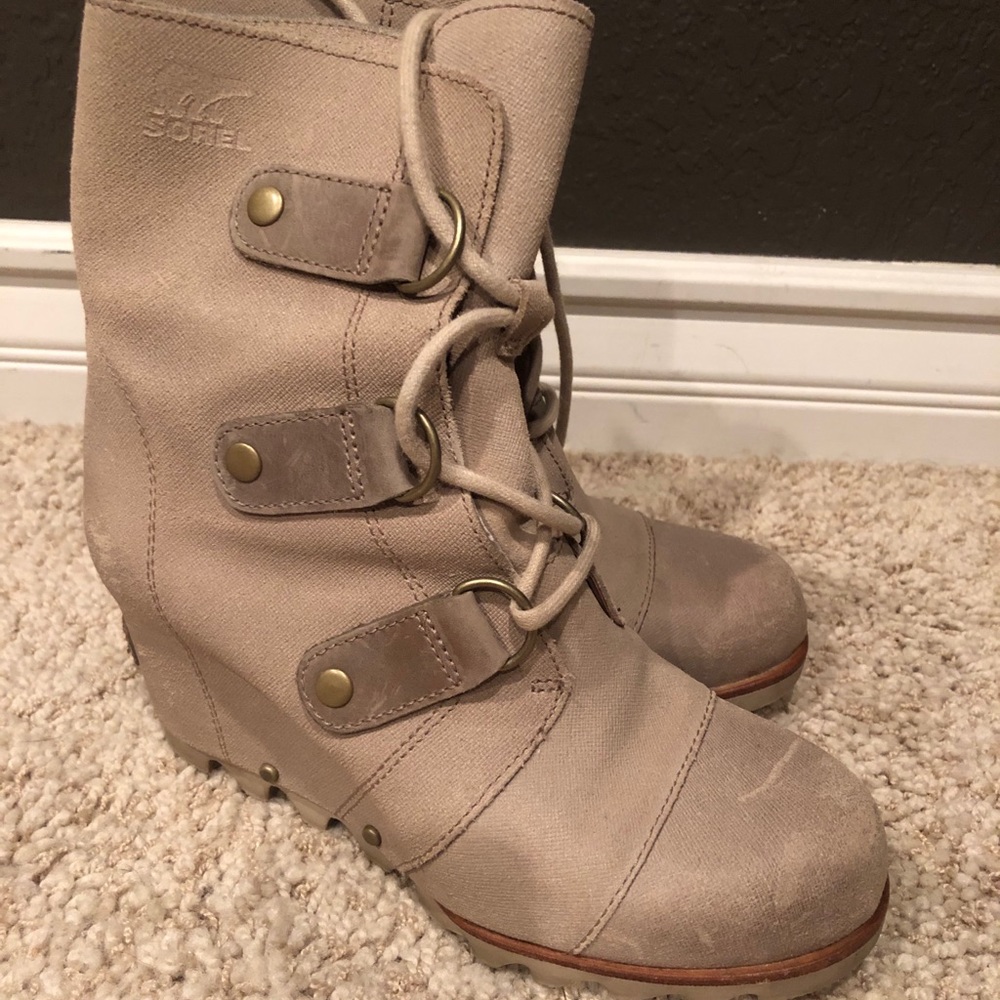 Sorel wedge boots